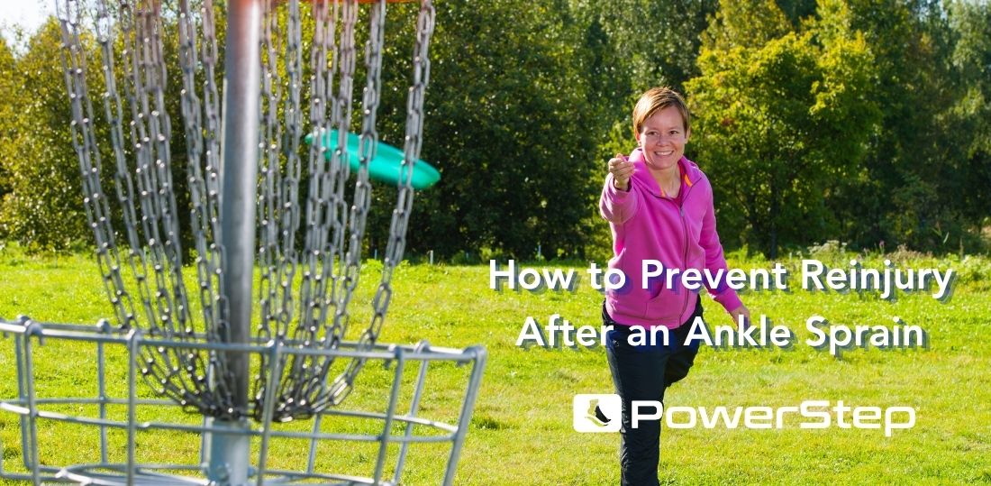 Woman playing disc golf