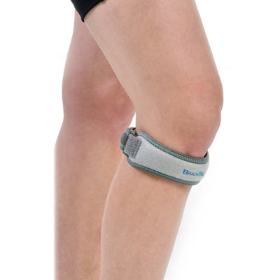 BraceFX Patella Knee Strap for sore patella, runner's knee, jumper's knee, chondromalacia, Osgood-Schlatter disease, patella tracking, and tendonitis
